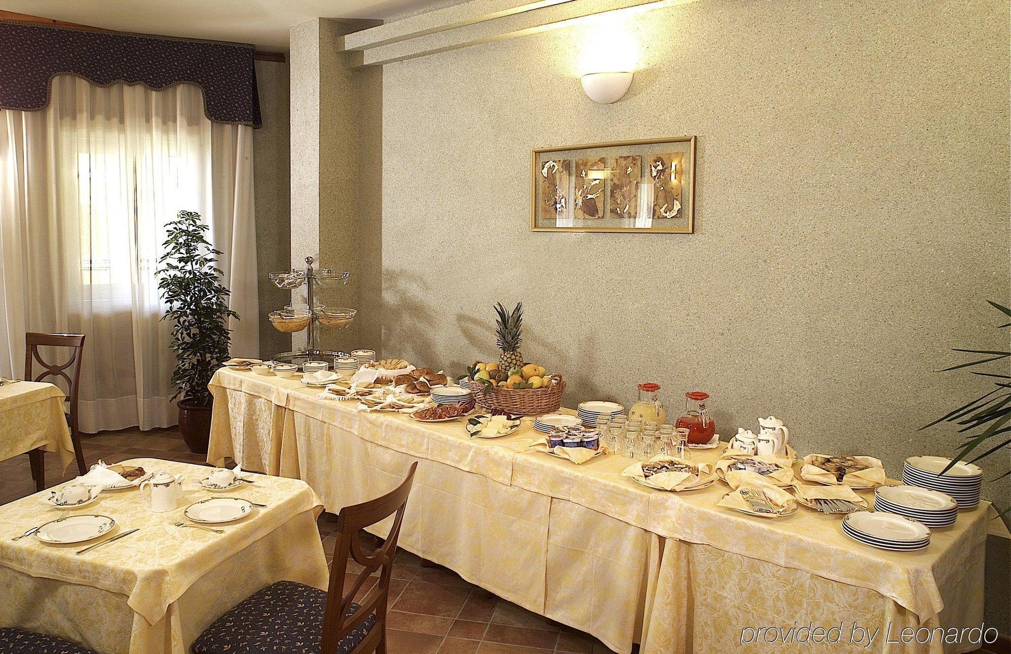 Hotel San Giorgio Sangano ร้านอาหาร รูปภาพ